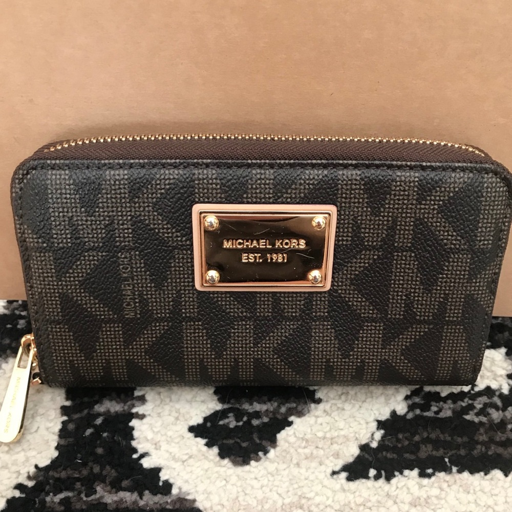 Michael Kors Continental Brown Wallet